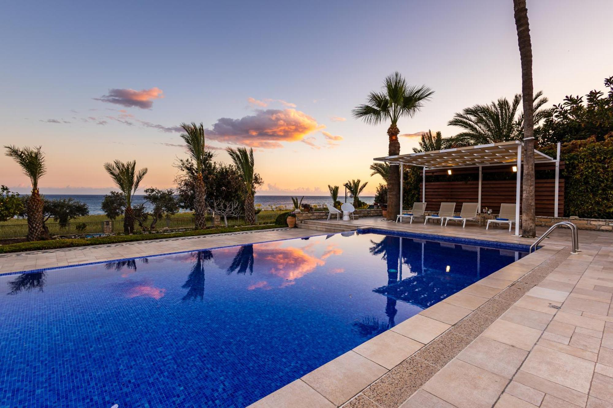Villa Chrysta Agios Theodoros Eksteriør bilde
